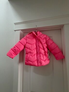 NWT pink platinum Kids Puffer Jacket in Bright Pink | size 5/6